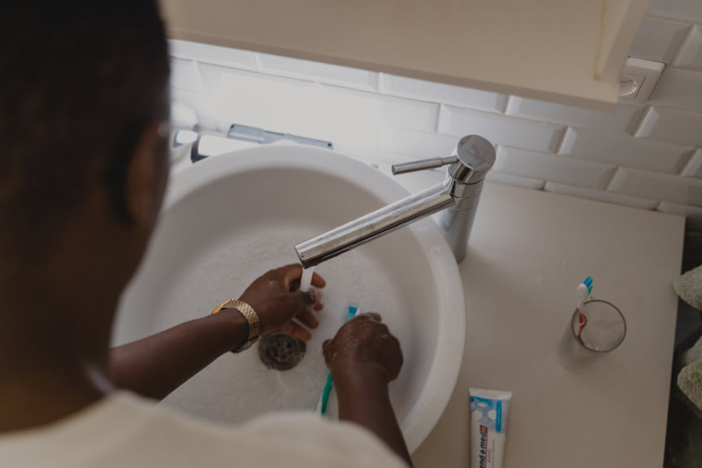 a bathroom with a white sink.